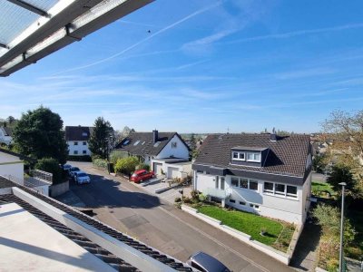 FERNBLICK INKLUSIVE! HELLE WOHNUNG IN BELIEBTER LAGE