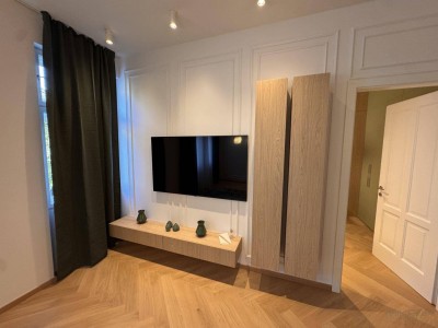 Moderne 2-Zimmer-Wohnung I Vollsaniert I Lift I vollmöbliert I 49,44 m²