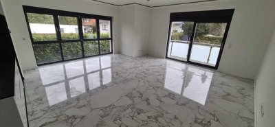 gehobene 4-Zi Maisonette Wohnung mit Garten und EBK
