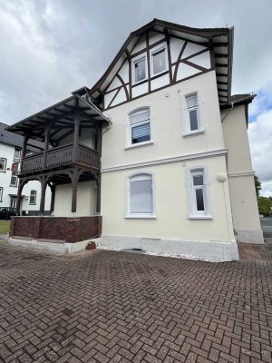 Schön geschnittene Wohnung mit Balkon und Garage in Weilburg