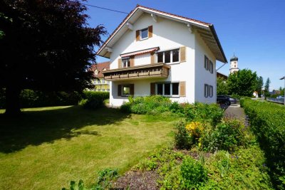 Sofort beziehbares imposantes 1-2 Familienhaus auf großem Grundstück in Marktoberdorf/Leuterschach