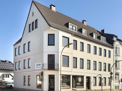 Sanierte Altbauwohnung mit hochwertigen Details