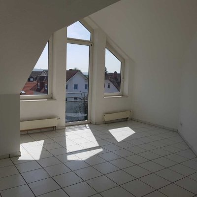 Lichtdurchflutete 3-Zimmer Wohnung. Wohnberechtigungsschein erforderlich!