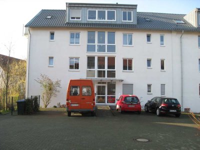 Schöne barrierefreie 2,5 Zimmer Wohnung mit Aufzug und Balkon zu vermieten!