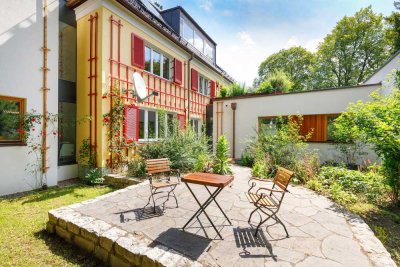 Villa mit 5 Einheiten und Parkgrundstück - Mehrgenerationenhaus oder Wohnen mit Arbeiten