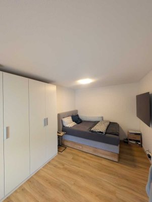 Stilvolle 1-Zimmer-Wohnung mit Balkon und Einbauküche in Leonberg