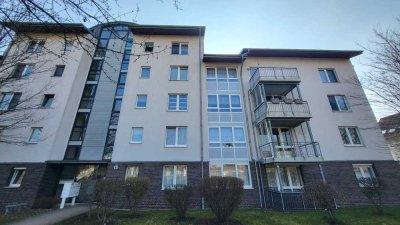 Moderne und helle 2-Zimmer Wohnung im 1. OG mit Balkon in Magdeburg-Salbke