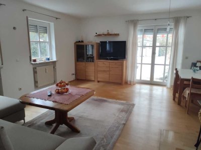 Attraktive  helle 3-Zimmer Erdgeschosswohnung mit Garten in München-Forstenried