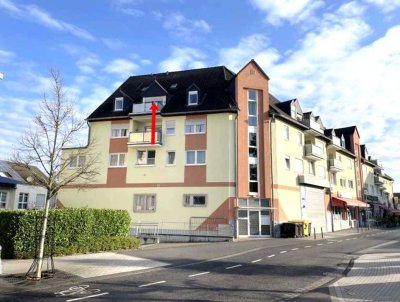 Schöne Dachgeschoss Eigentumswohnung mit Balkon in zentraler Lage in 53797 Lohmar-Ort