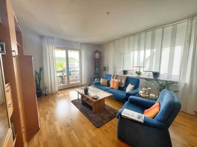 Idyllische 3,5-Zimmer-Obergeschosswohnung mit sagenhaftem Ausblick in Korb!
