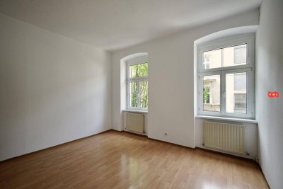 Komfortable Altbau Wohnung im Zentrum
