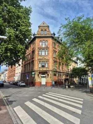 Ludwigshafen Nord/Hemshof:Charmantes Wohnen im Denkmal: Großzügige 3-Zimmer-Wohnung mit Flair