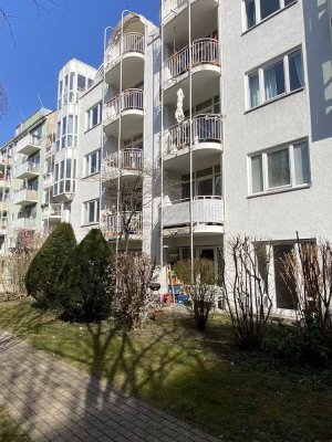 Lehel: Attraktive 2-Zimmerwohnung nahe am Englischen Garten