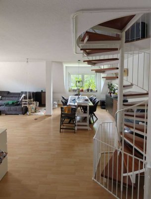 Charmante 3 Zi-Maisonette-Wohnung, Nähe Alte Veste (Mieter inklusive)