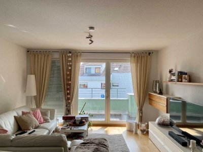 Barrierefreie, helle EG- Wohnung mit Balkon