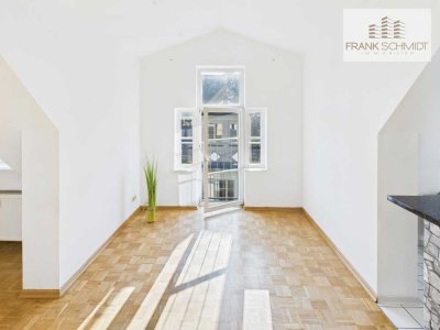 Attraktive Maisonette Wohnung, sehr guter Zustand, in der Altstadt von Hadamar, Bad mit Wanne