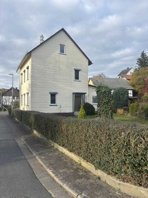 5-Zimmer Einfamilienhaus mit Garage in Heidenrod