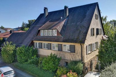 Herrschaftliche Villa auf großem, uneinsehbarem Grundstück