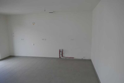 helle 4-Zimmer-Wohnung mit EBK und Balkon, Erstbezug, 2. OG