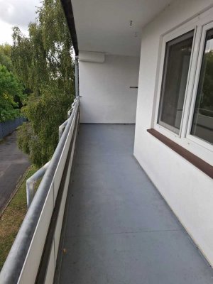 Helle 2-Zimmer Wohnung mit großem Balkon im 1. OG in Hamm-Pelkum