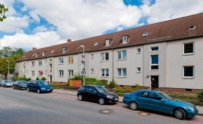 Modernisierte 2-Zimmer-Wohnung mit Tageslichtbad