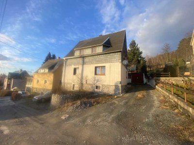 Einfamilienhaus mit Garten am Waldesrand