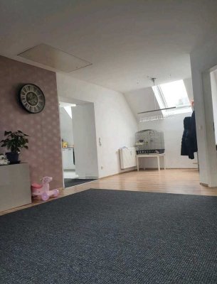 Ansprechende, neuwertige 3-Zimmer-Wohnung mit gehobener Ausstattung zur Miete in Frechen