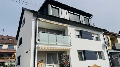 Ab sofort steht eine neu renovierte und modern ausgestattete 3-Zimmer-Wohnung