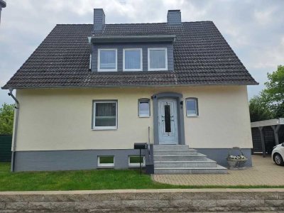 Modernisiertes 2-Familienhaus mit Traumgarten in ruhiger Lage
