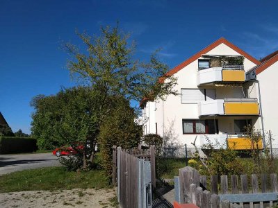 MÖBLIERTE  schöne Wohnung im Grünen in Laufweite zu S/U-Bahnen und Klinikum - vom Privat
