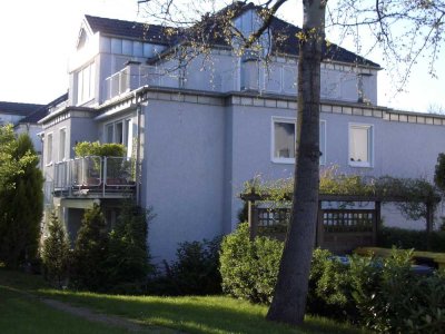 Hochwertige 3 Zimmer Wohnung mit Dachterrassen in Bonn