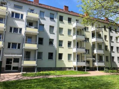 3-Raum-Erdgeschosswohnung mit Balkon
