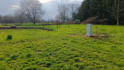 Neuvermietung nach Kernsanierung idyllische 85 m² - 3.5 Zi. mit Balkon, Terasse u. Garten