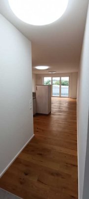 EINZIEHEN - VIER ZIMMER WOHNUNG - LICHTDURCHFLUTET!