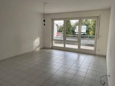 Freie 3 1/2 Zimmer-Wohnung in Degerloch/Hoffeld mit großem Balkon & TG-Platz von privat