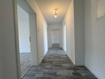 Erstbezug nach Renovierung! 3-Zimmer Wohnung in Untermeiderich