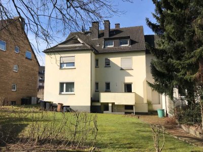 Helle 2-Raum-Dachgeschosswohnung mit Dachbalkon