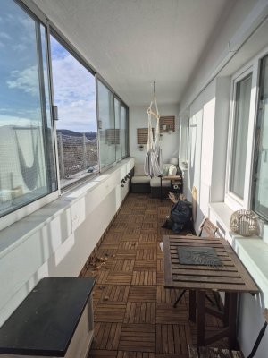 Lichtdurchflutete 4-Zimmer Wohnung mit südlicher Loggia