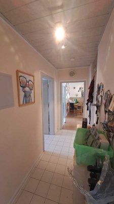 2 Zimmer Mietwohnung (Vorzugsweise Studenten)