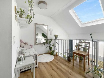 Wintergarten inklusive: Maisonette-Wohnung mit besonderem Flair in Köln-Poll