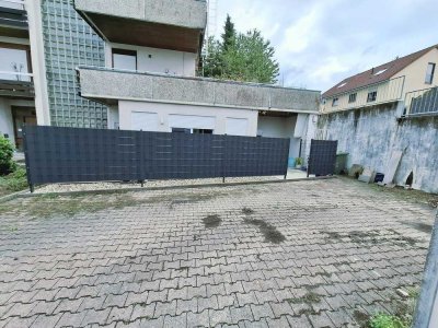 Gemütliche 2 Zimmer-Wohnung mit neu renovierter Terrasse (2025) inklusive Stellplatz