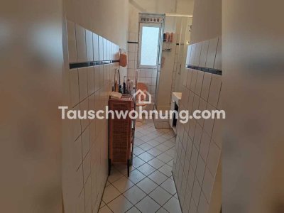 Tauschwohnung: Wir wohnen in ein Wohnung mit drei Zimmern und dass ist uns