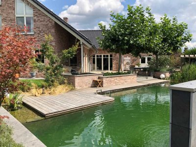 Nahe - Düsseldorf! Exklusives Luxus-Einfamilienhaus mit Natur-Schwimmteich