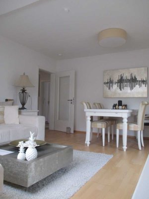 Edle 4 Zimmer-Stadtwohnung mit charmantem Balkon
