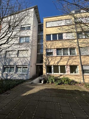 Zentrale Eigentumswohnung in Wiesdorf mit Garten und Tiefgaragenstellplatz
