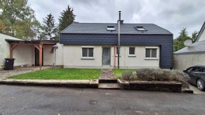 Freistehendes Haus in ruhiger Sackgasse – mit Einliegerwohnung