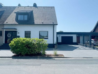 Stilvoll sanierte Doppelhaushälfte mit Traumgarten und Highlight-Garage