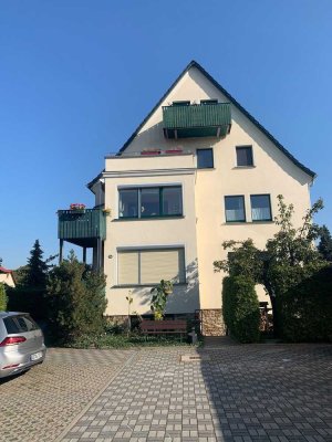 Großzügige 2-Raum Wohnung mit Terrasse und EBK im Hinterhaus