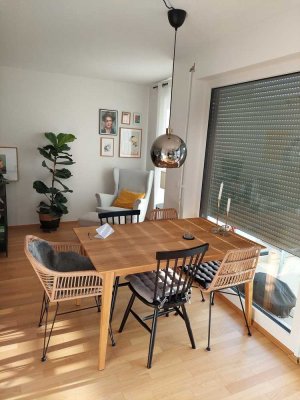 Geschmackvolle 2-Raum Wohnung mit EBK, hochwertiger Ausstattung, Südbalkon und TG-Stellplatz
