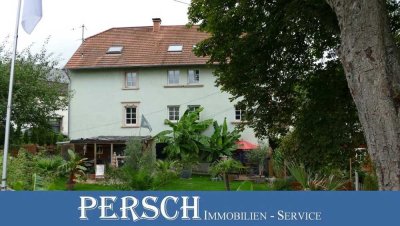 Mehrfamilienhaus mit idyllischem Garten und mit Ausbaureserve!!!
